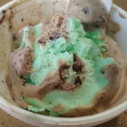 Blairstown Dairy - Fluorescent green pistachio ice cream? Blech!
