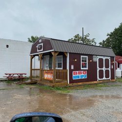 Travelin' Pig BBQ - From Main Street