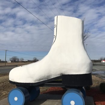 Giant Roller Skate - Side viewz - Skate Shops Near Me - Bealeton, Virginia Giant Roller Skate - Side viewz - Skate Shops Near Me - Bealeton, Virginia