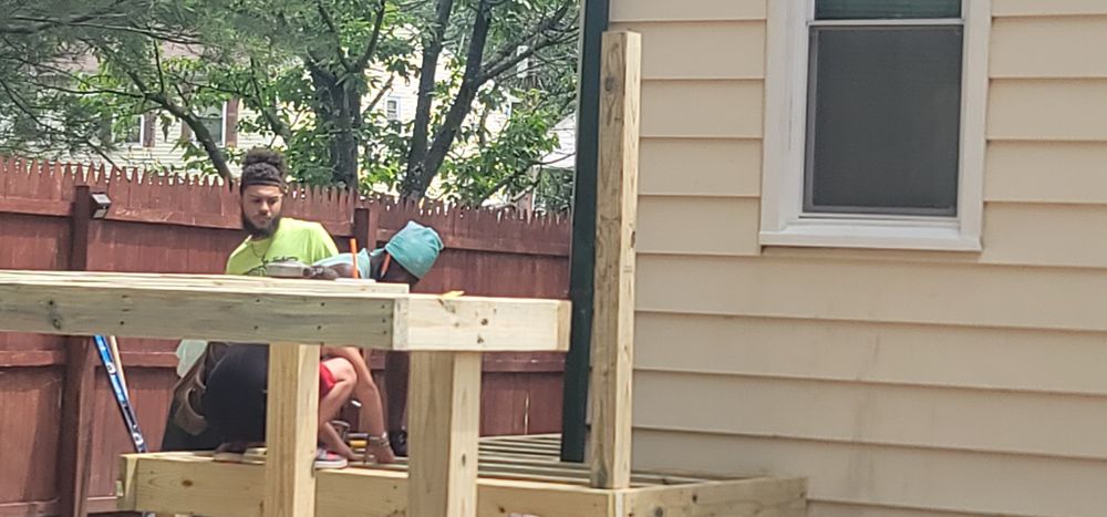 Slide of Quaranto's contracting