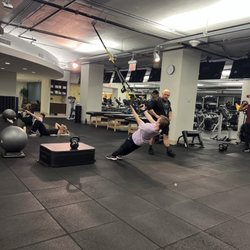 Equinox The Loop - Trx training
