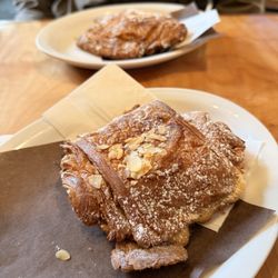 Brûlerie Saint-Jean - Almond Chocolate Croissant