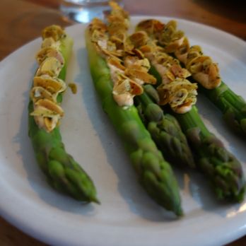 Verjus - Green asparagus, brown butter cream and almonds - Modern European Near Me - Paris, 75