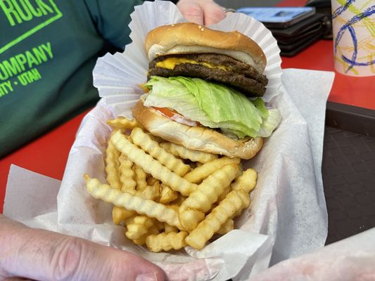Don & Jo's Drive-In by null
