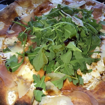 900 Degrees - Pizza Near Me - Towaco, New Jersey