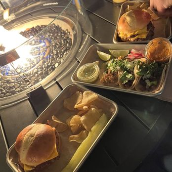 Headlands Brewing - Smash burger and tacos - Breweries Near Me - Lafayette, California Headlands Brewing - Smash burger and tacos - Breweries Near Me - Lafayette, California