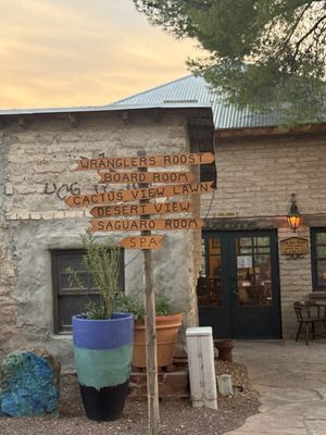 Tanque Verde Ranch by null