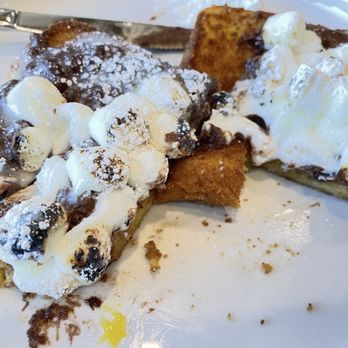Whidbey's A Daytime Eatery - Gettin' buzy - Breakfast & Brunch Near Me - Enterprise, Nevada