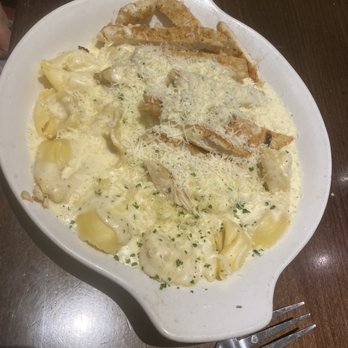 Olive Garden Italian Restaurant - Asiago Tortelloni Alfredo with Grilled Chicken - Italian Near Me - Cypress, Texas Olive Garden Italian Restaurant - Asiago Tortelloni Alfredo with Grilled Chicken - Italian Near Me - Cypress, Texas