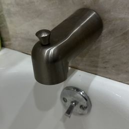 Bathroom faucet Bathroom faucet