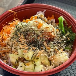 Hauoli Poke Teppan - Poke Salmon Bowl