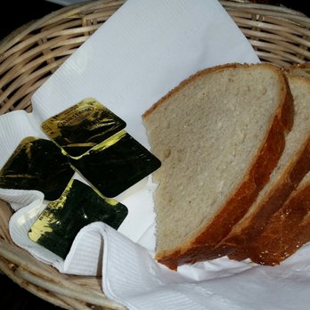 Chris's Restaurant - Bread while you wait - Polish Near Me - Brooklyn, New York