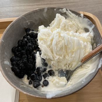 Sno Tea Caffè UCF - coconut (original) shaved ice - Coffee & Tea Near Me - Orlando, Florida