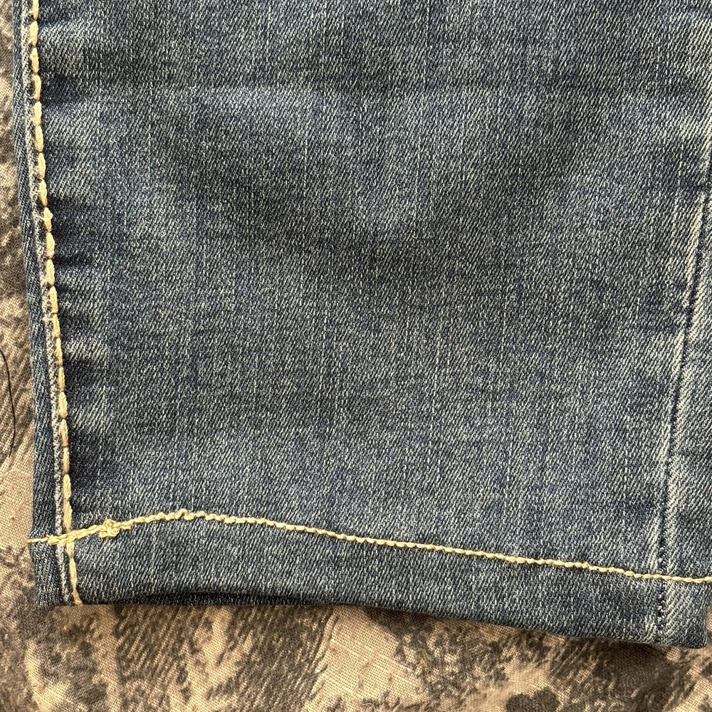 Tak - Bad stitching - Sports Wear Near Me - Sacramento, California Tak - Bad stitching - Sports Wear Near Me - Sacramento, California