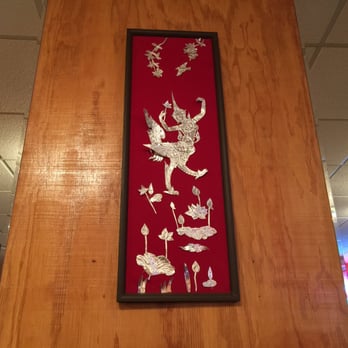 Sri Siam - Cool decor - Thai Near Me - Morton Grove, Illinois