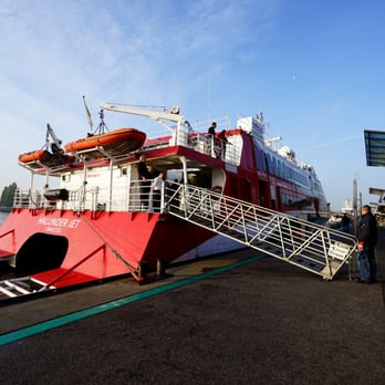 HSC Halunder Jet - HSC Halunder Jet, heute letzte Tour vorm Saisonende. - Hotels & Travel Near Me - Hamburg, HH