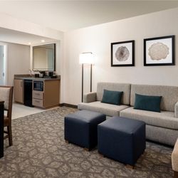 Embassy Suites by Hilton Portland Airport - Guest room amenity