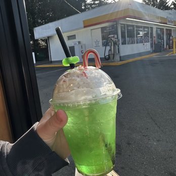 Bloom Coffee Bar - The Grinch winter special! - Coffee & Tea Near Me - Everett, Washington