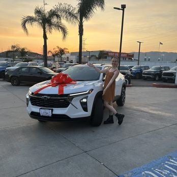 Glendora Chevrolet - Bridgette with Chevrolet Trax!!!! - Car Dealers Near Me - Glendora, California Glendora Chevrolet - Bridgette with Chevrolet Trax!!!! - Car Dealers Near Me - Glendora, California