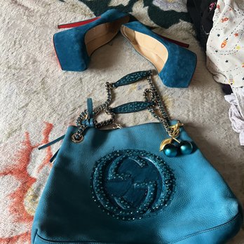 The RealReal -Chicago - Chicago - Used, Vintage & Consignment Near Me - Chicago, Illinois The RealReal -Chicago - Chicago - Used, Vintage & Consignment Near Me - Chicago, Illinois