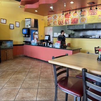 Li's Bowl - Interior - Chinese Near Me - Phoenix, Arizona Li's Bowl - Interior - Chinese Near Me - Phoenix, Arizona