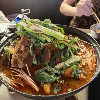 Moobongri Soondae - Spicy gamjatang (medium) - Korean Near Me - San Gabriel, California
