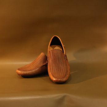 euGo - Shoe Stores Near Me - Burlingame, California
