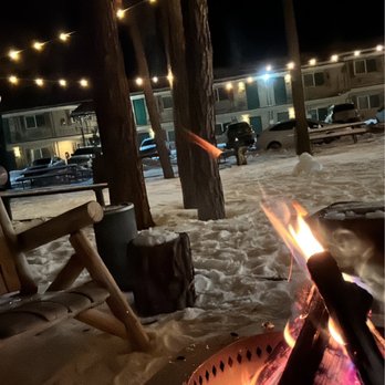 The Nook Pinetop - Late night fire in the Court yard. - Hotels Near Me - Pinetop, Arizona
