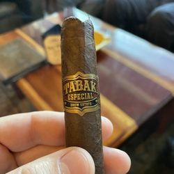 Corona Cigar Company & Montecristo Lounge - Great flavor