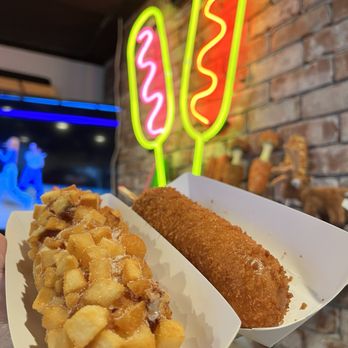 Chung Chun Rice Dog Mochinut - L-Potato-crusted & Sugar-dusted Mozzarella Dog, R-Plain Mozzarella - Korean Near Me - Seattle, Washington Chung Chun Rice Dog Mochinut - L-Potato-crusted & Sugar-dusted Mozzarella Dog, R-Plain Mozzarella - Korean Near Me - Seattle, Washington
