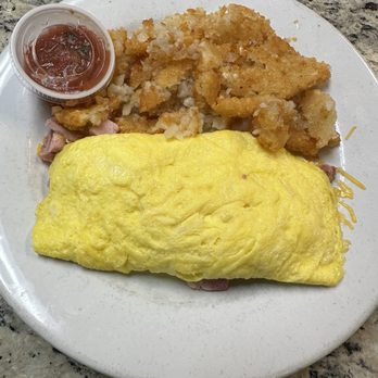 Chick's Cafe - Ham & cheese omelette w/hash brown potatoes. - American Near Me - Heber City, Utah Chick's Cafe - Ham & cheese omelette w/hash brown potatoes. - American Near Me - Heber City, Utah