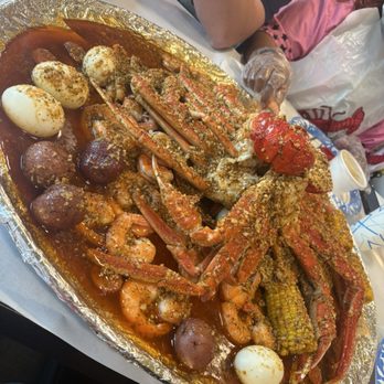 Bubbas Crab House - Seafood boil the best in the west!! - Cajun/Creole Near Me - Rowland Heights, California