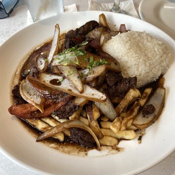 CVI.CHE 105 - Sauted Lomo Steak / Lomo Salteado - Peruvian Near Me - Miami, Florida CVI.CHE 105 - Sauted Lomo Steak / Lomo Salteado - Peruvian Near Me - Miami, Florida