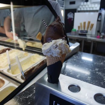 Black Peak Homemade Gelato - Chocolate and rocky road - Ice Cream & Frozen Yogurt Near Me - Wanaka, OTA Black Peak Homemade Gelato - Chocolate and rocky road - Ice Cream & Frozen Yogurt Near Me - Wanaka, OTA
