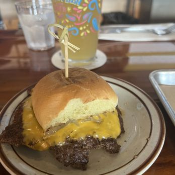 Mastiff Kitchen - La Mesa - Happy Hour Slider. Delicious. - Burgers Near Me - La Mesa, California Mastiff Kitchen - La Mesa - Happy Hour Slider. Delicious. - Burgers Near Me - La Mesa, California