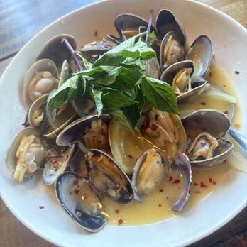 Amazing Basil - Asian Fusion Near Me - Fremont, California