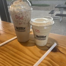 Brown sugar cinnamon latte & orange squeeze smoothie! Brown sugar cinnamon latte & orange squeeze smoothie!