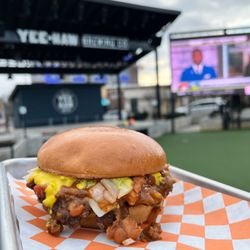 Yee-Haw Brewing Company - Knoxville - Bo De Gas Burger
