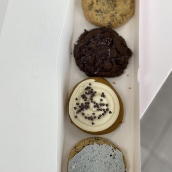 Crumbl - Virginia Beach - Bakeries Near Me - Virginia Beach, Virginia Crumbl - Virginia Beach - Bakeries Near Me - Virginia Beach, Virginia