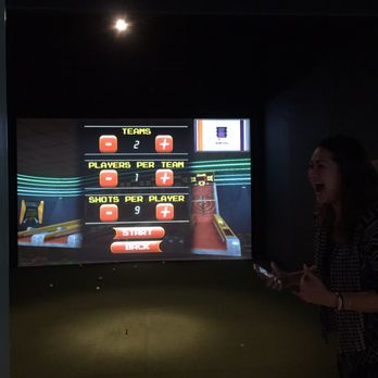 Broheim's Indoor Golf & Pub - Golf Near Me - Waukee, Iowa Broheim's Indoor Golf & Pub - Golf Near Me - Waukee, Iowa