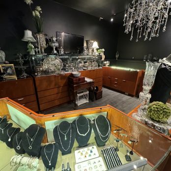 Villa Sanctuary - Fine Jewelry area 12/27/23 - Gift Shops Near Me - Milford, Ohio Villa Sanctuary - Fine Jewelry area 12/27/23 - Gift Shops Near Me - Milford, Ohio