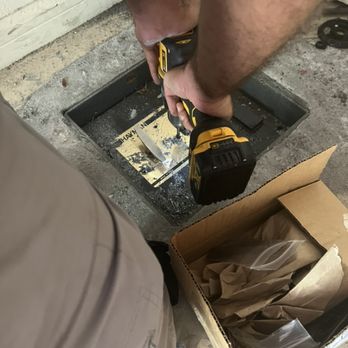 Pro Locksmith Solutions - Keys & Locksmiths Near Me - Aventura, Florida