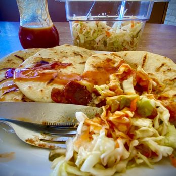 Maria's Restaurant - Salvadoran Near Me - Los Angeles, California