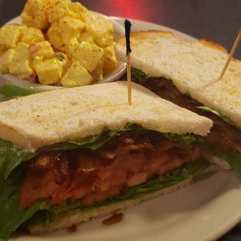 Bunny's Bar & Grill - BLT sandwich - Sports Bars Near Me - St Louis Park, Minnesota