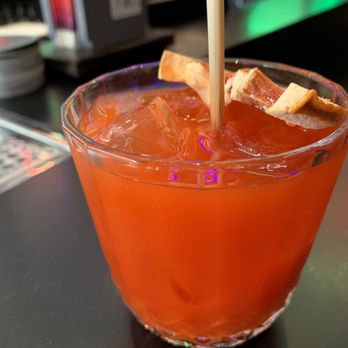 Miniboss - Sunset rider - Bars Near Me - San Jose, California