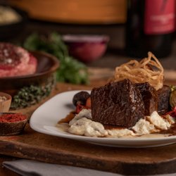 Cooper’s Hawk Winery & Restaurant - Red Wine Braised Short Ribs