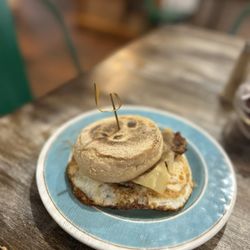Mon Vert Cafe - Sausage egg and cheese
