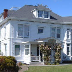 Weller House Inn - Weller House Inn daytime