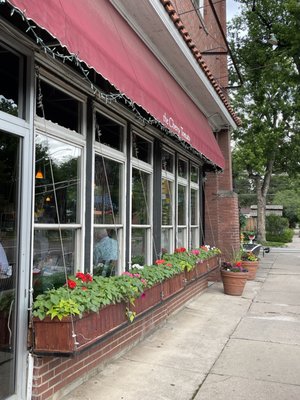 The Cherry Tomato by null