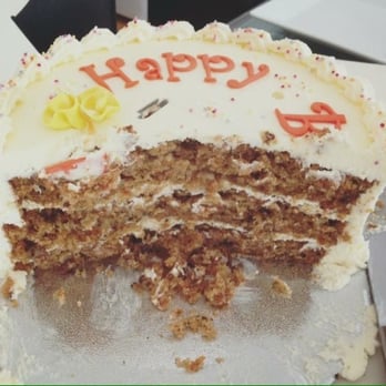 St. George's Market - Mmmmm..... Carrot cake - Farmers Market Near Me - Belfast, BFS
